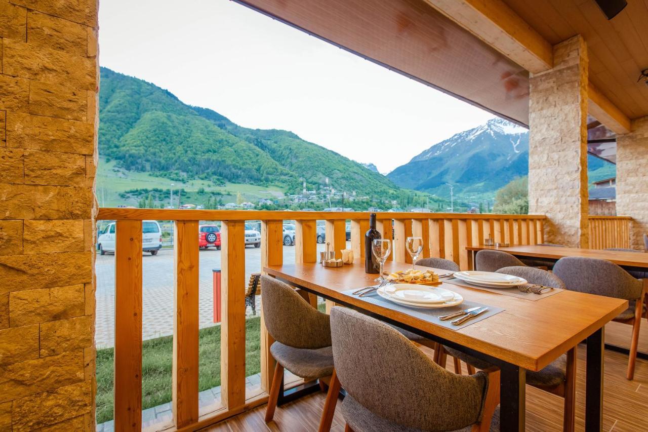 Gistola Hotel Mestia Eksteriør bilde
