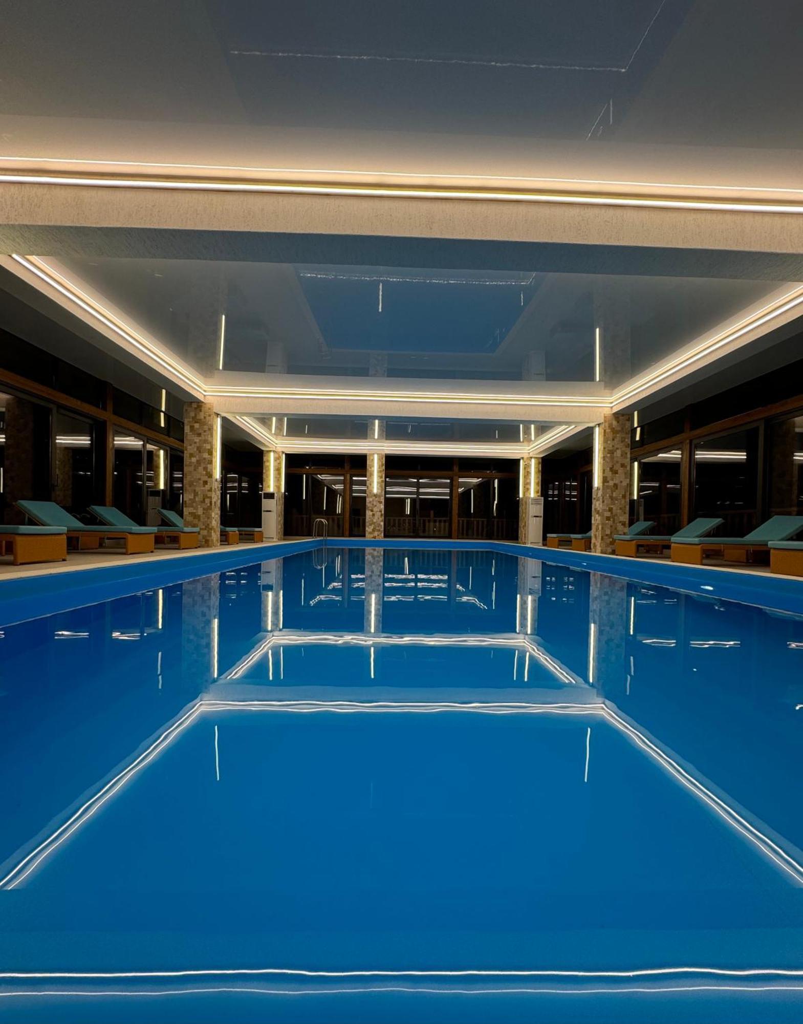 Gistola Hotel Mestia Eksteriør bilde